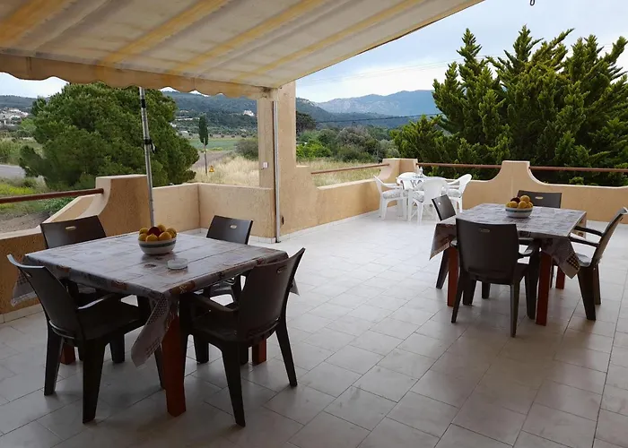 View Καλαβάρδα